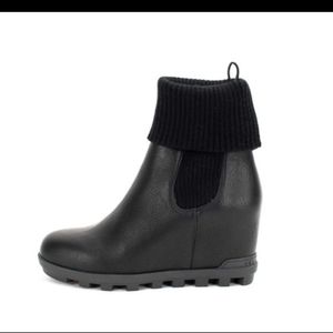 Yellow Box Cyndie Black Ankle Boots~ Size 8.5